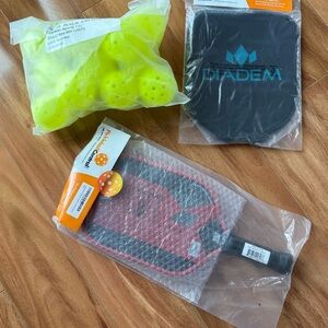 PICKLEBALL-Diadem Pickleball Paddle Set with Balls